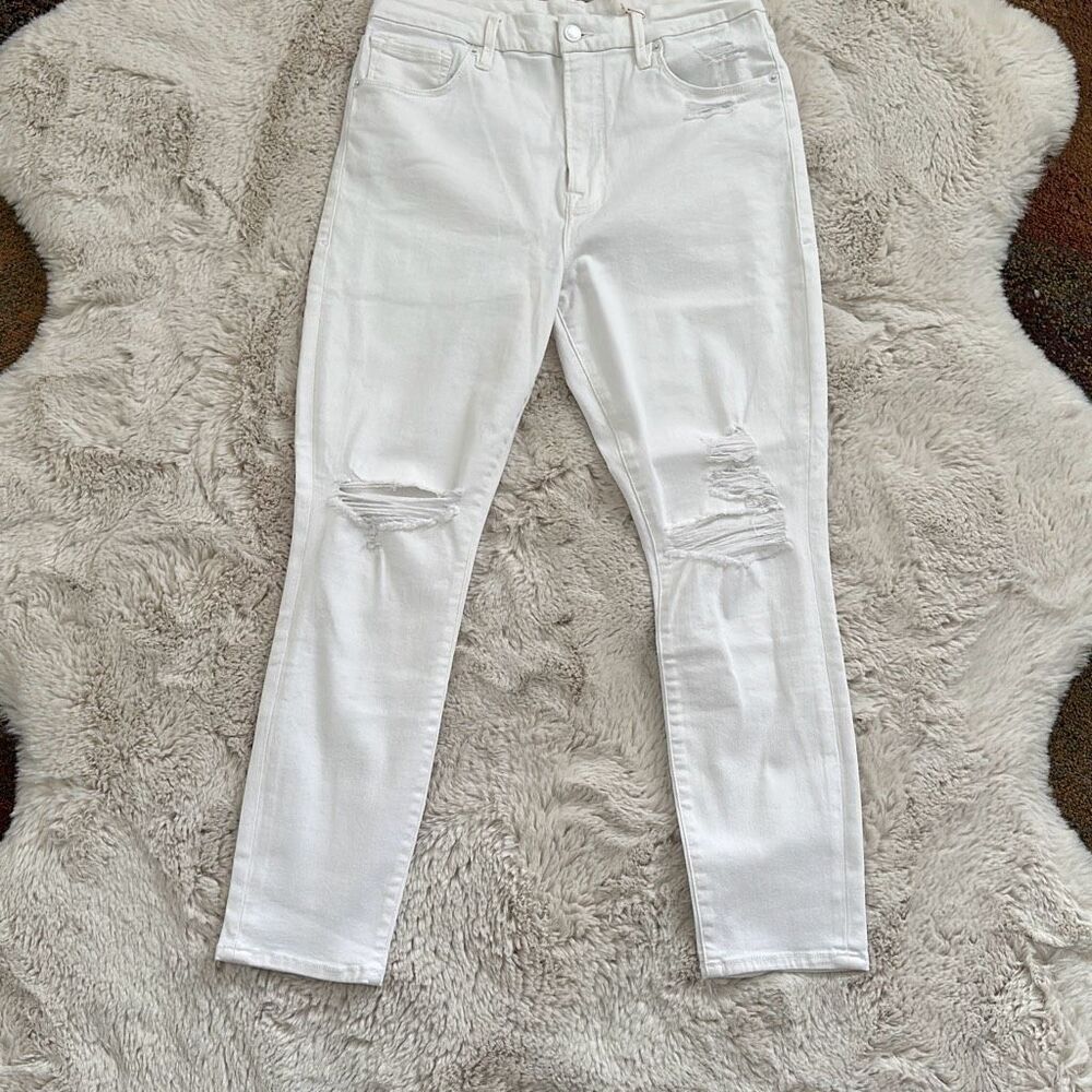 Good American Good Waist Crop Distressed Jeans White Size 12/31 - Picture 2 of 8